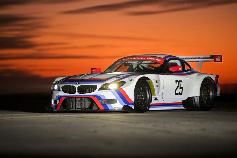 Illustration for article titled BMW Dressed Up The Team RLL Z4M Like The Batmobile For Sebring